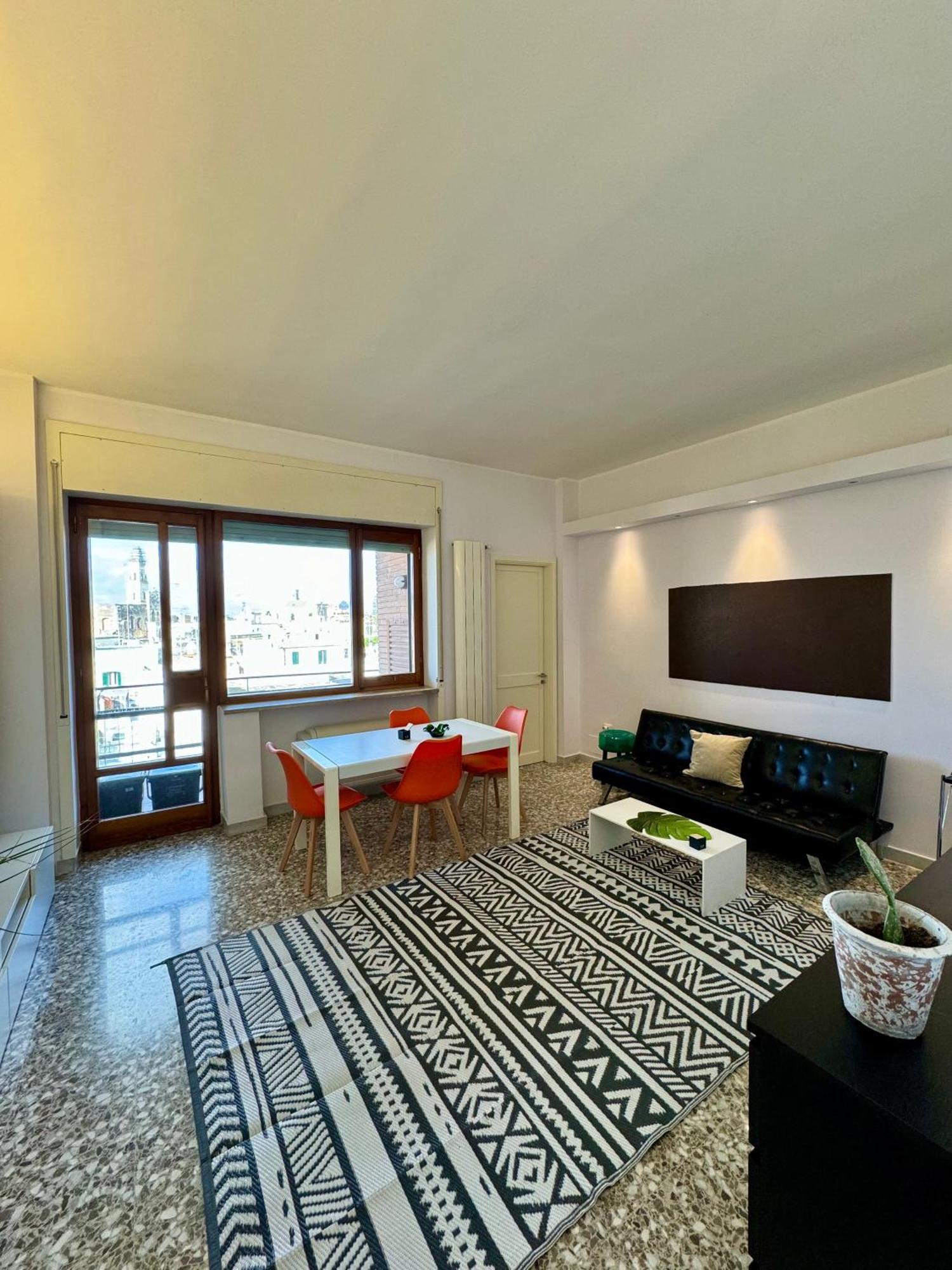 4 Balconi House- Appartamento Moderno A Lecce Kültér fotó