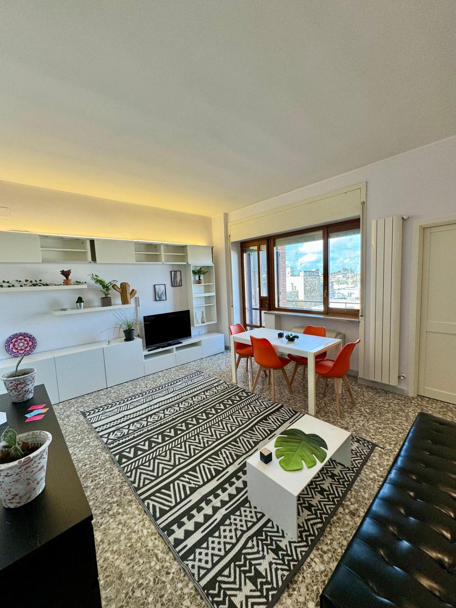 4 Balconi House- Appartamento Moderno A Lecce Kültér fotó